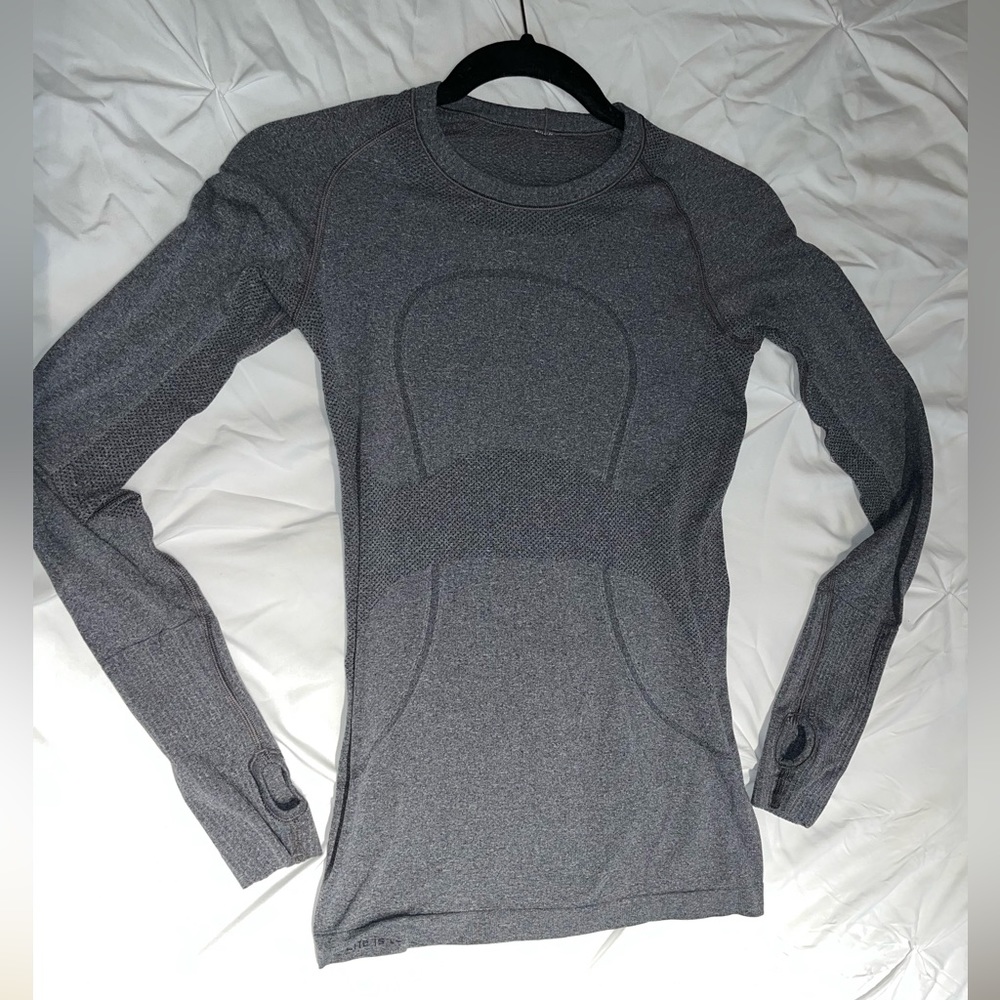 Lululemon Swiftly tech long sleeve —Grey size 2